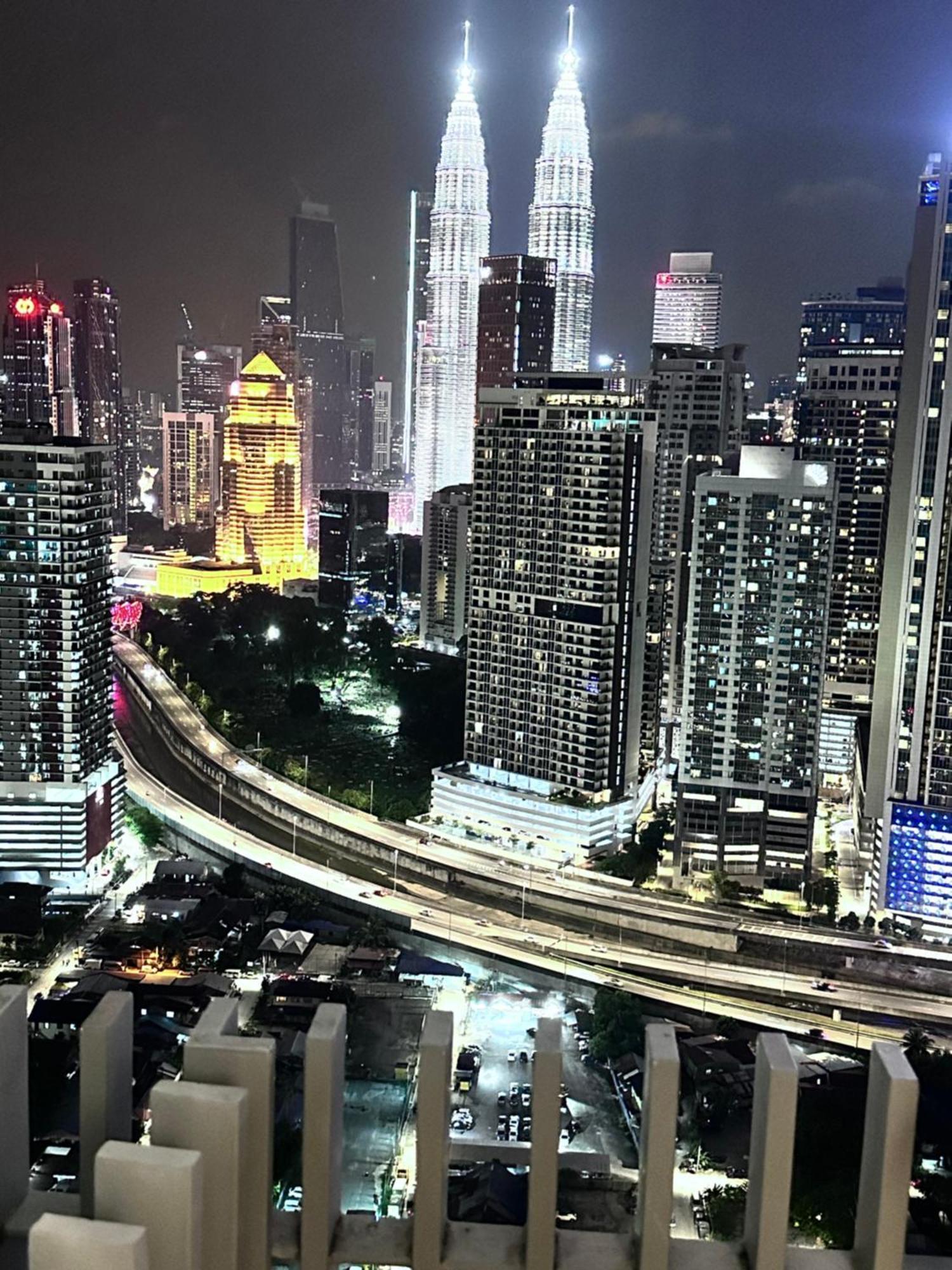 The Luxe Infinitum Klcc By Sahara Apartment Kuala Lumpur Exterior photo